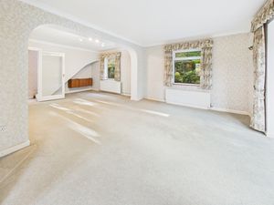 SECOND RECEPTION ROOM / SITTING ROOM- click for photo gallery